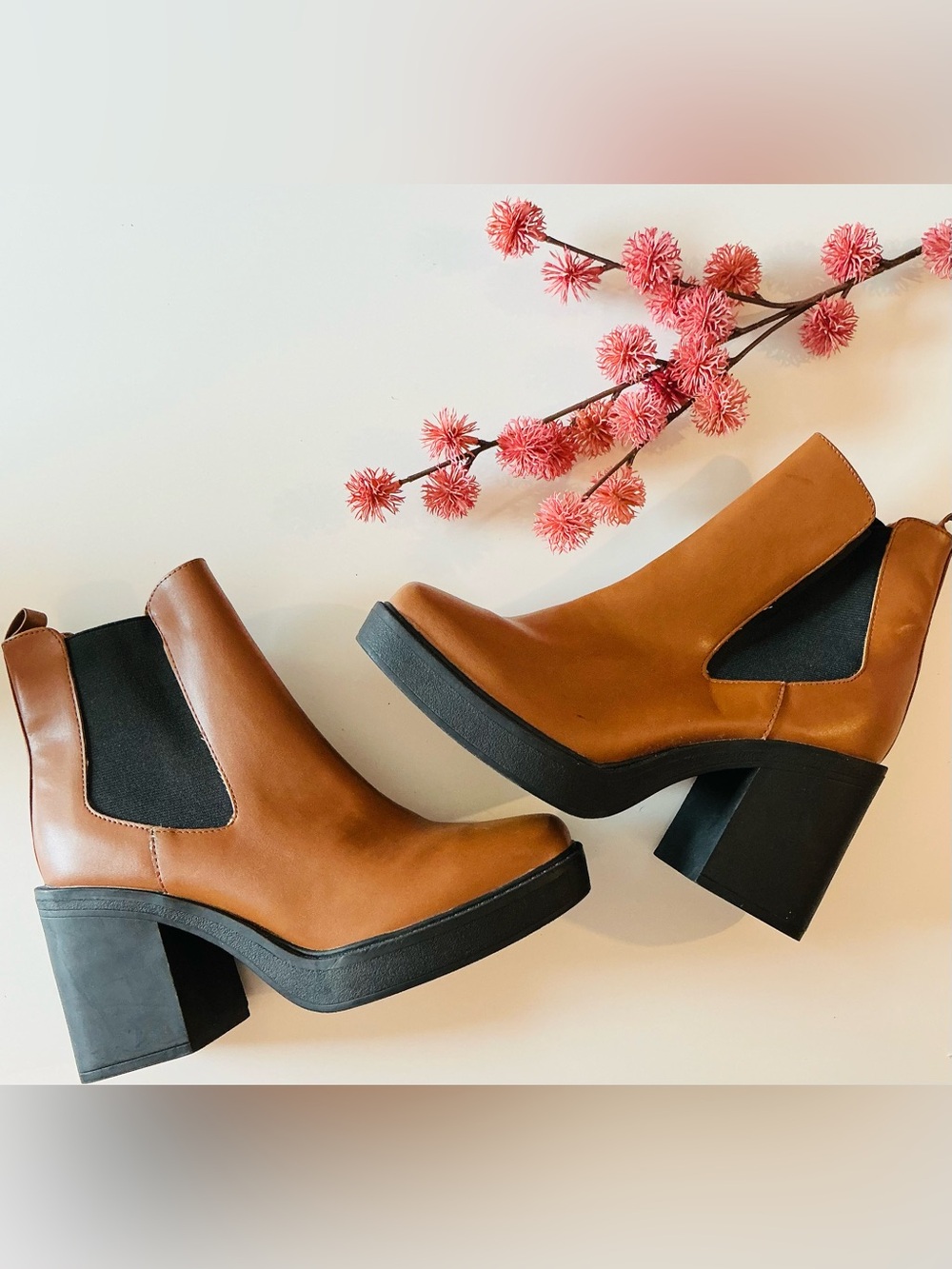 MIA Dru Chelsea Booties Sz 10